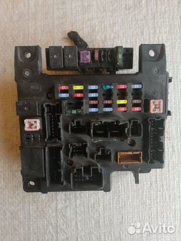 Блок предохранителей Митсубиси Лансер 10