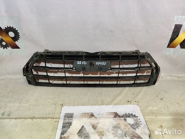 Ауди Q5 2017- Крепление решетки 10470