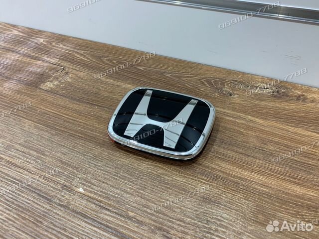 Эмблема Honda 92 мм - 75 мм Новая