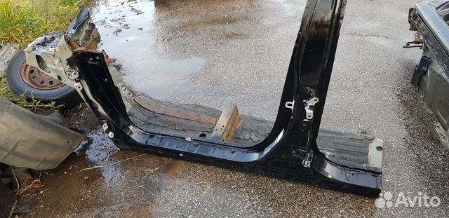 Toyota Camry v40 порог левый стойка центр