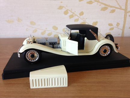 Коллекционная модель автомобиля Bugatti Royale
