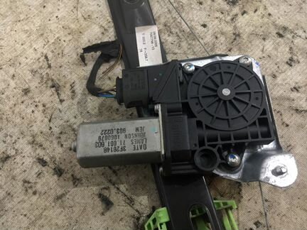 Стеклоподъемник задний правый Bmw 1-Series E87