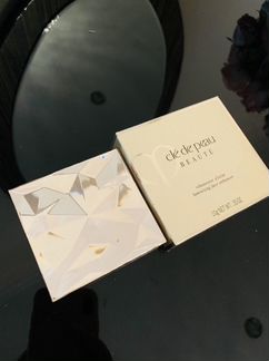 Cle de peau пудра/хайлайтер