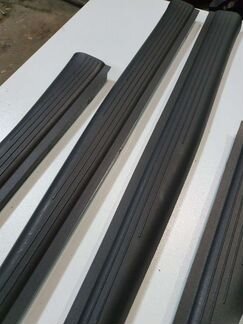 Накладки порогов на Мерседес w211