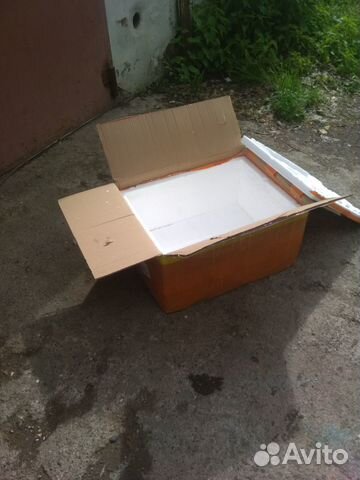 Пенопластовая коробка с крышкой