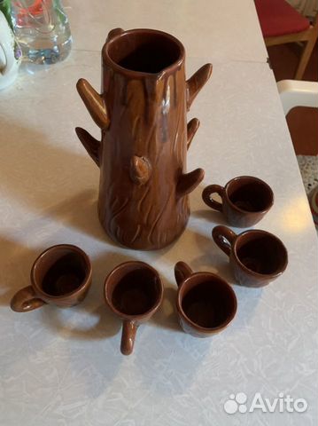 Набор кофейных чашек и кувшин