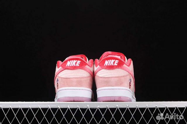 StrangeLove x Nike SB Dunk Low “Valentine’s Day”