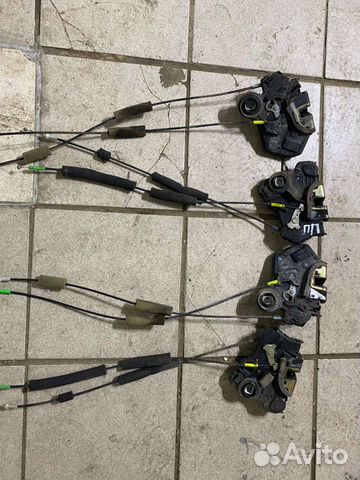 Замок двери toyota camry 30