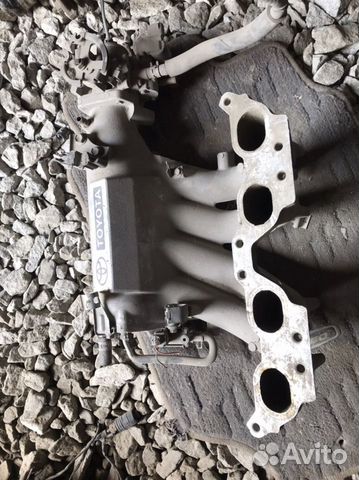 Коллектор впускной на toyota carina ED