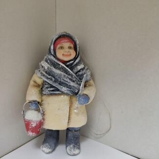 Ватная игрушка Манечка в подарочной коробке