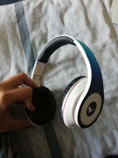 Наушники Beats by Winston