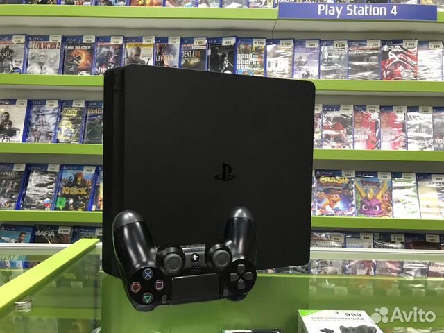 PlayStation 4 slim Б/У в идеале + Игра
