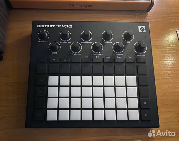 Novation circuit tracks