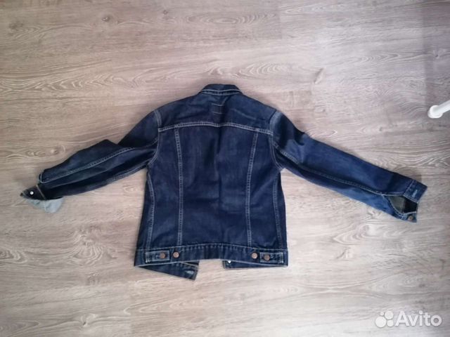 Джинсовая куртка levis