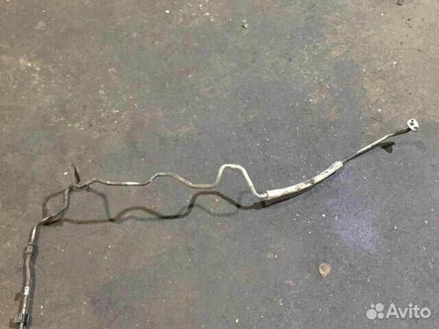 BMW 7 F02 N63 Напорный трубопровод