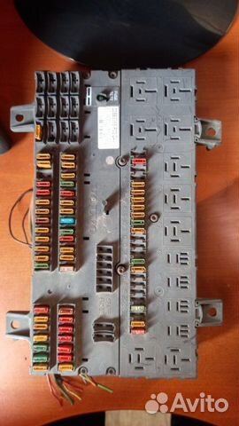 Блок предохранителей Volvo