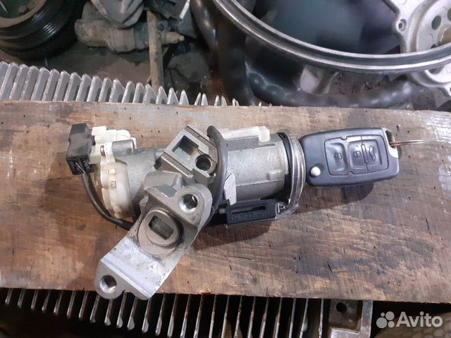 Замок зажигания Geely Emgrand EC7