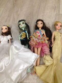 Продам набор кукол 