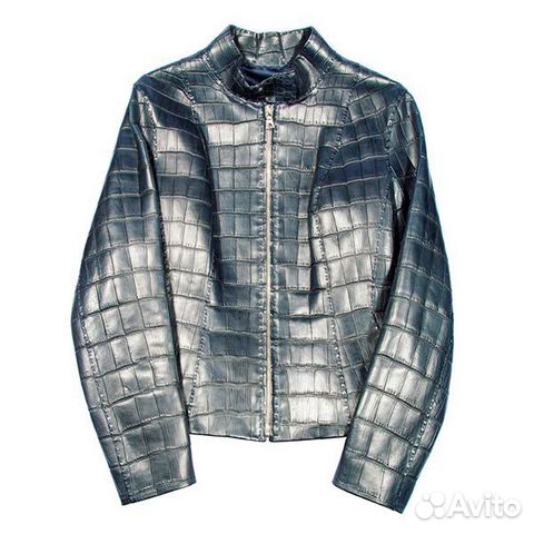 Женская куртка из кожи крокодила
