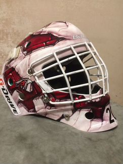Продаю вратарский шлем хоккейный детский bauer