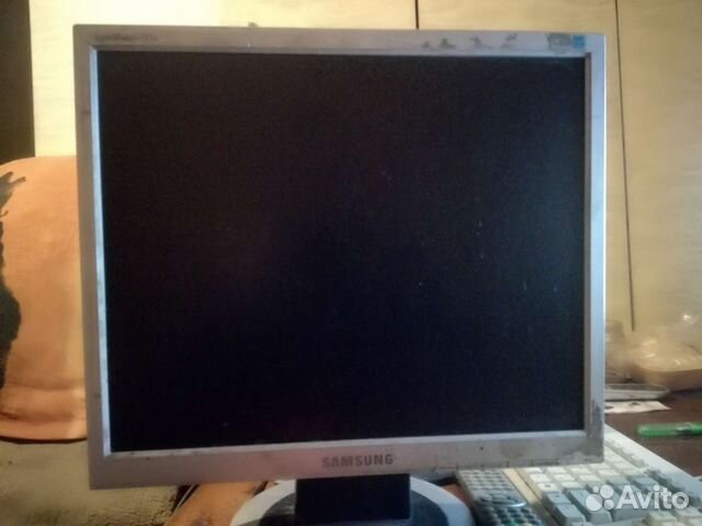 Монитор Samsung syncmaster 721n