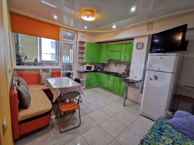 2-к. квартира, 56 м², 6/10 эт.