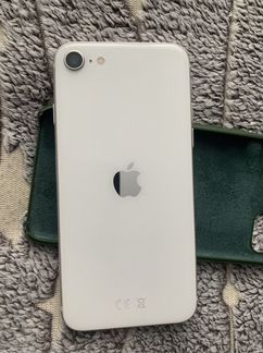 Оригинальный iPhone SE 2020
