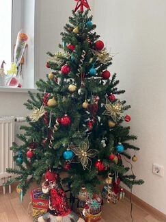 Ель искуственная