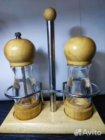 Солонка и перечница