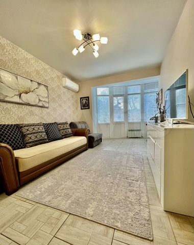 2-к. квартира, 52 м², 7/16 эт.