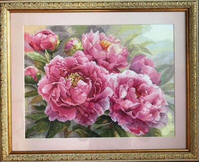 Картина вышитая крестом пионы