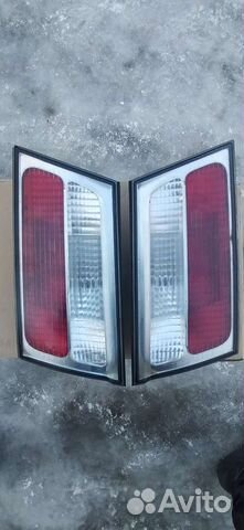 Стоп вставка Nissan Presage 1999