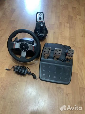 Игровой руль logitech g27 в идеальном состоянии