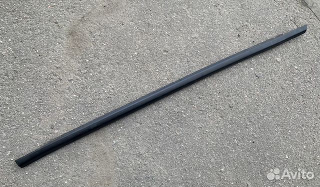 Молдинг стекла задней правой двери Focus 3