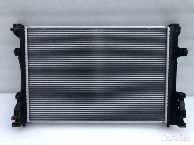 Радиатор охлаждения Мерседес W117 W176 W156 W246