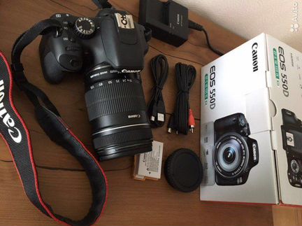Зеркальный фотоаппарат Canon 550D