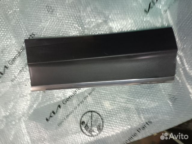 Накладка передней правой двери VW Tiguan 2017