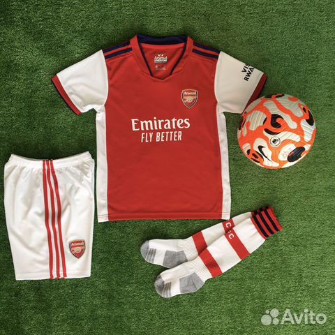 Форма футбольного клуба Арсенал 2021/22