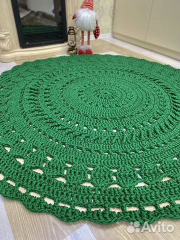 Ковер вязанный ручной работы