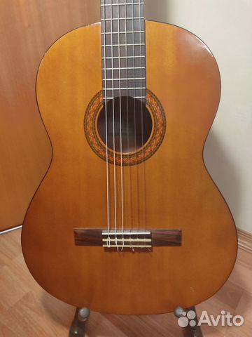 Классическая гитара yamaha c40