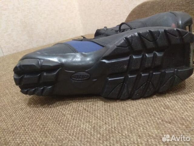 Лыжные ботинки 36 и 40 размера