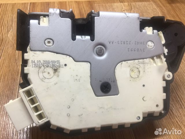 Замок двери водителя на Ленд Ровер,Lend Rover