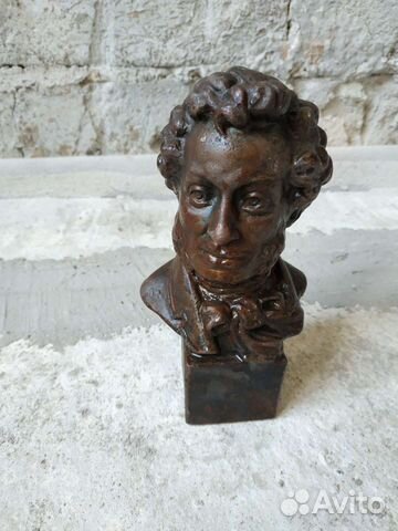 Бюст Пушкина