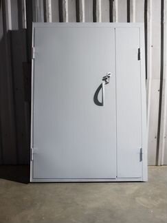 Тамбурная дверь металлическая