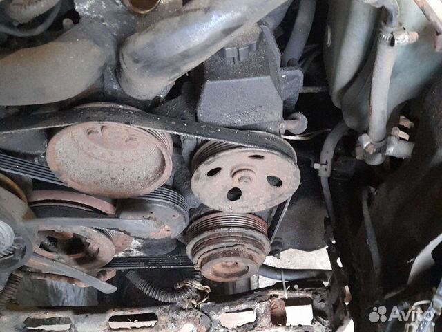 Помпа мерседес 210, шкив м 104