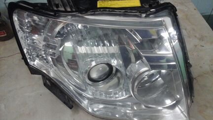 Мицубиси паджеро, 2008 / Mitsubishi pajero - фары
