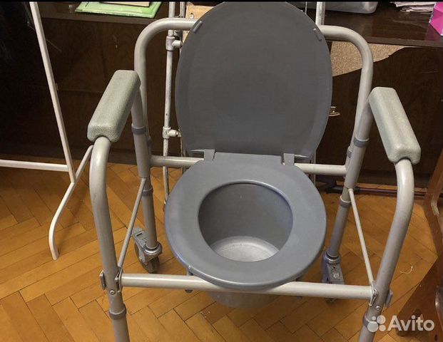 Стул на туалет для инвалидов