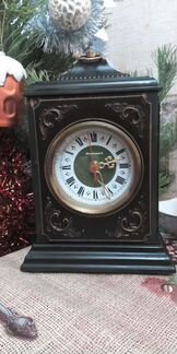 Кварцевые часы 