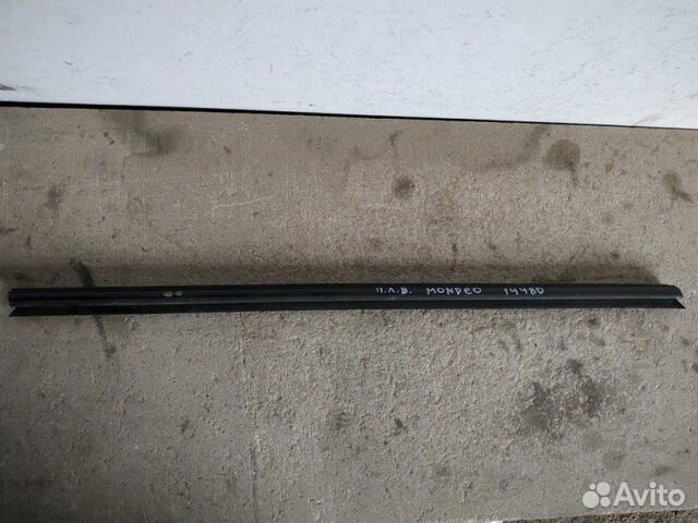 Молдинг стекла передний левый Ford Mondeo 4