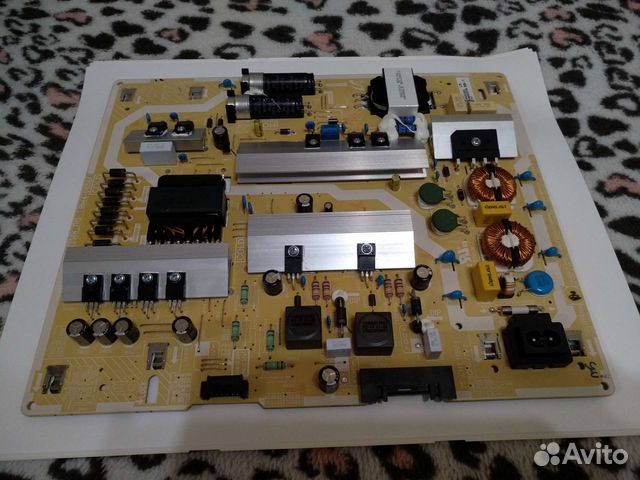 Телевизор Samsung ue70au7100u запчасти